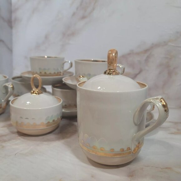 Vintage 13 pc. Lusterware Tea Pot Tea Set Cups & Saucers Golden Porcelain MCM - Picture 11 of 11